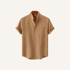 Camisa Casual Masculina Gola Padre Beaumont com bolso frontal marrom claro