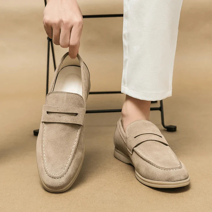 Mocassim Loafer de Camurça Masculino Master Marrom Claro